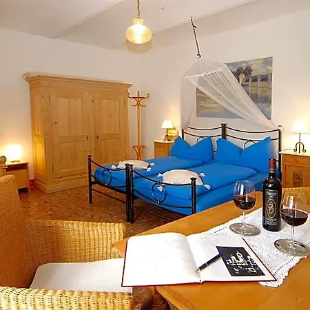 Sondrea Bed & Breakfast 3*