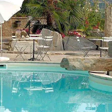 Sondrea Bed & Breakfast Sinio